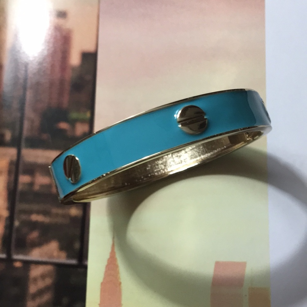 Turquoise & gold screw design bangle bracelet NWT